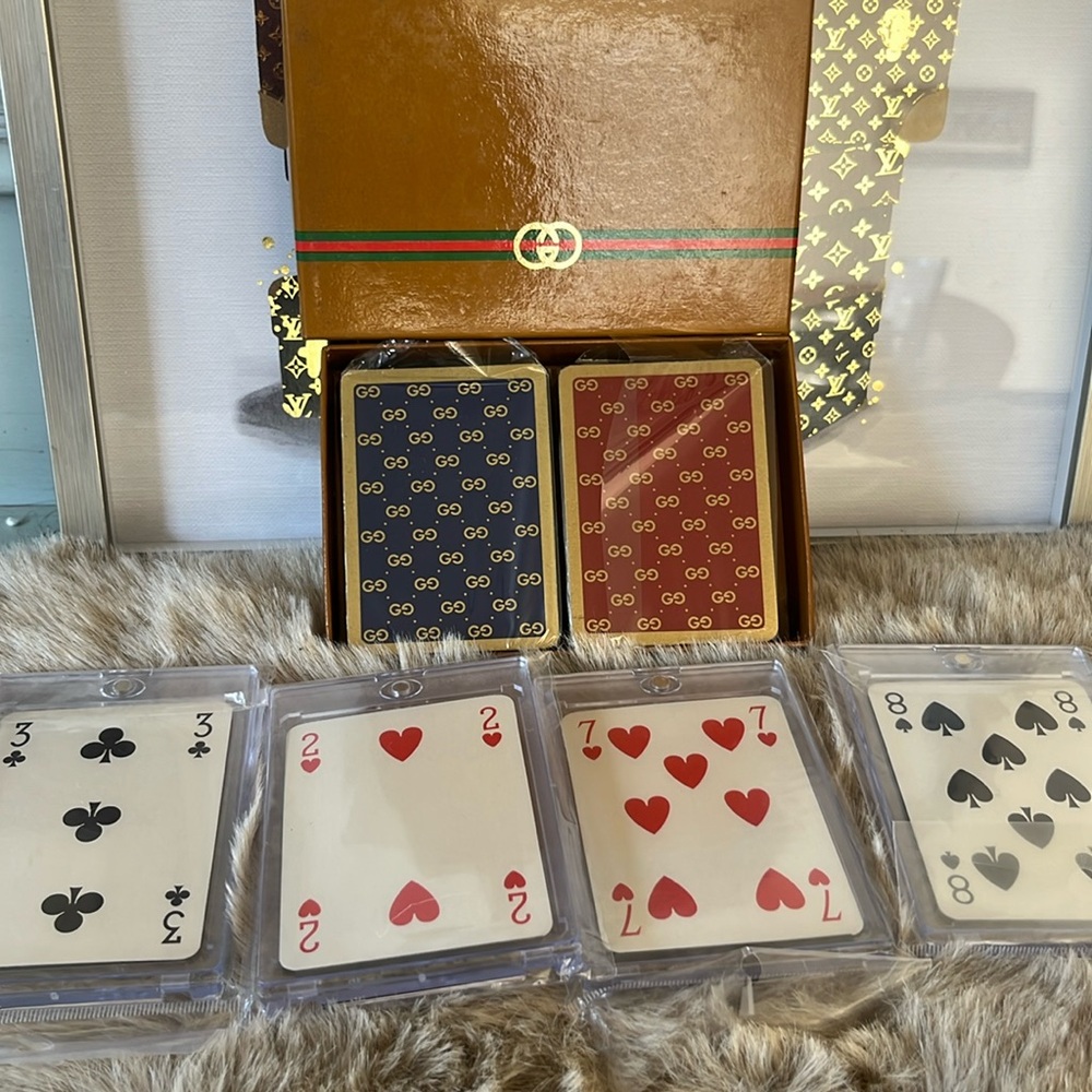 Gucci Playing card Monogram blue Vintage. One Gucci Authenticated Playing Card. - Picture 3 of 7